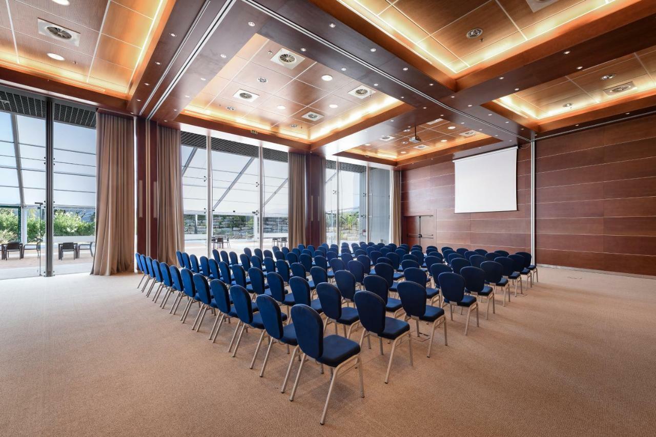 페스타나 빌라 솔 골프 앤 리조트 호텔 빌라모라 외부 사진 The main conference room