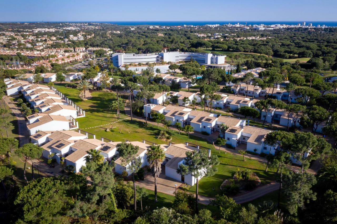 페스타나 빌라 솔 골프 앤 리조트 호텔 빌라모라 외부 사진 Residential area in Quinta do Lago